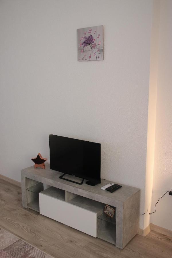 Apartmani Golub リヴノ エクステリア 写真